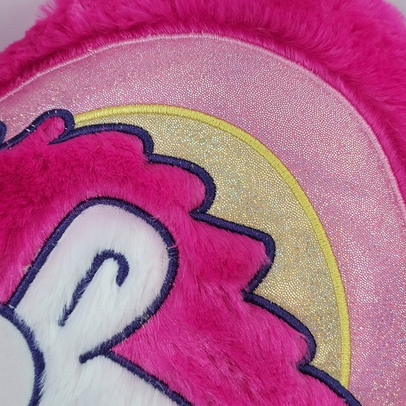 Universal Studios Despicable Me It's So Fluffy Heart Unicorn Rainbow Plush - Picture 12 of 14